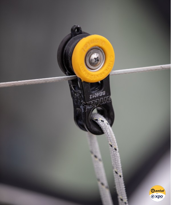 BB4012-Poulies ouvrante